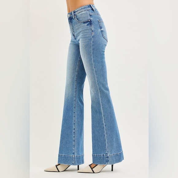 Risen Mid-Rise Waist Tummy Control Slim Retro 70s Flare Leg Jeans Denim Pants - Picture 2 of 15